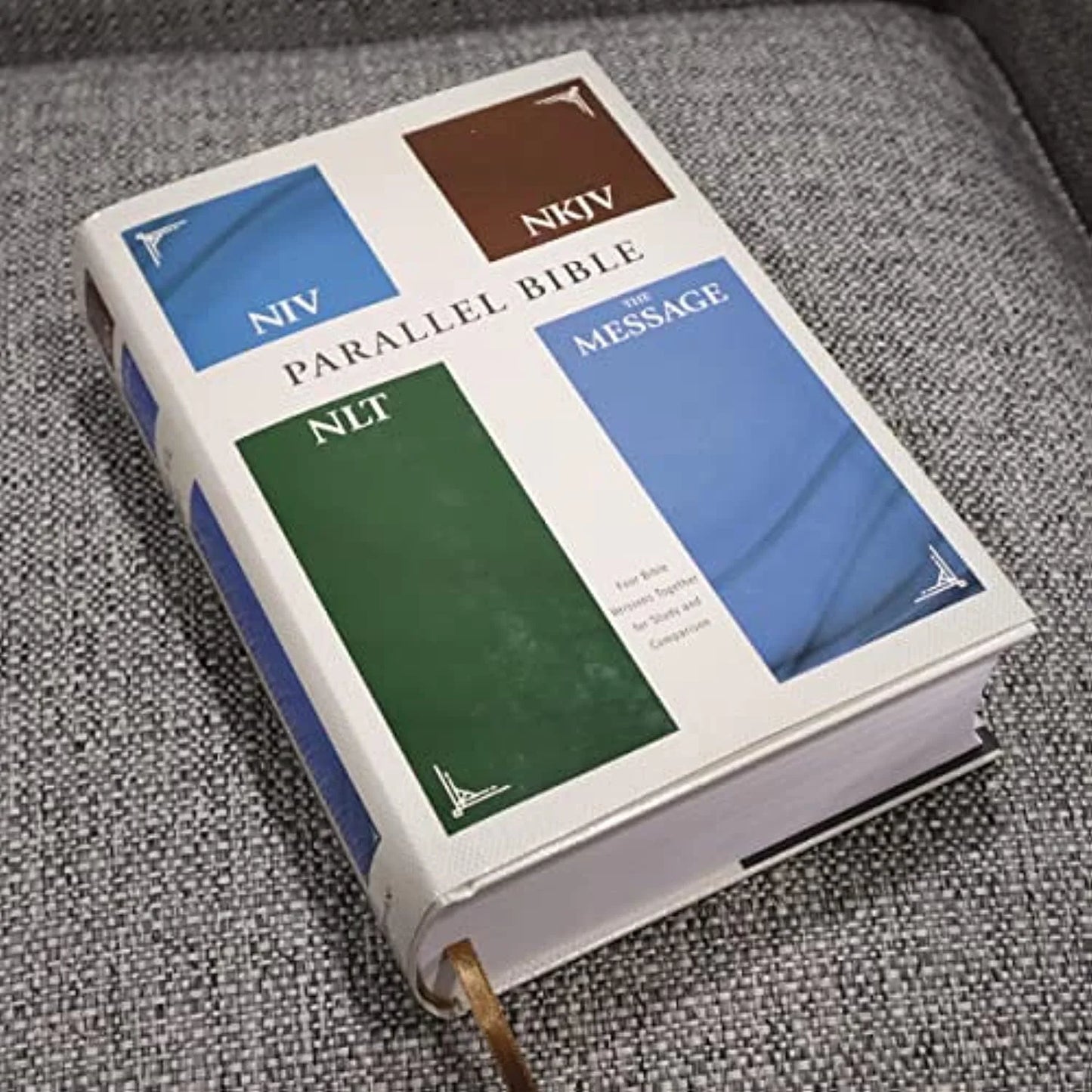 Niv, Nkjv, Nlt, the Message, (Contemporary Comparative) Parallel Bible, Hardcover, (Hardcover)