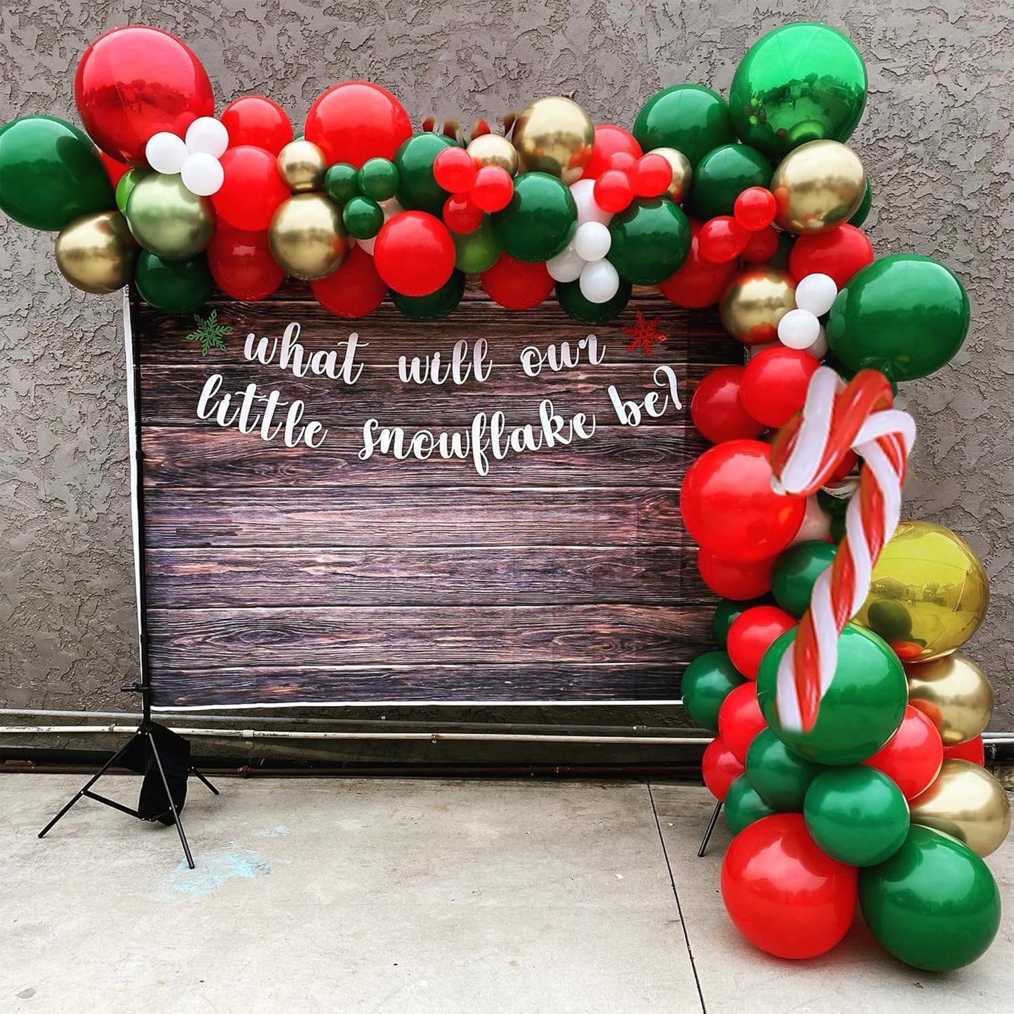 149Pcs Christmas Balloons Garland Kit with Gold Explosion Star Foil Balloons for Xmas Party or New Year Party Decorations