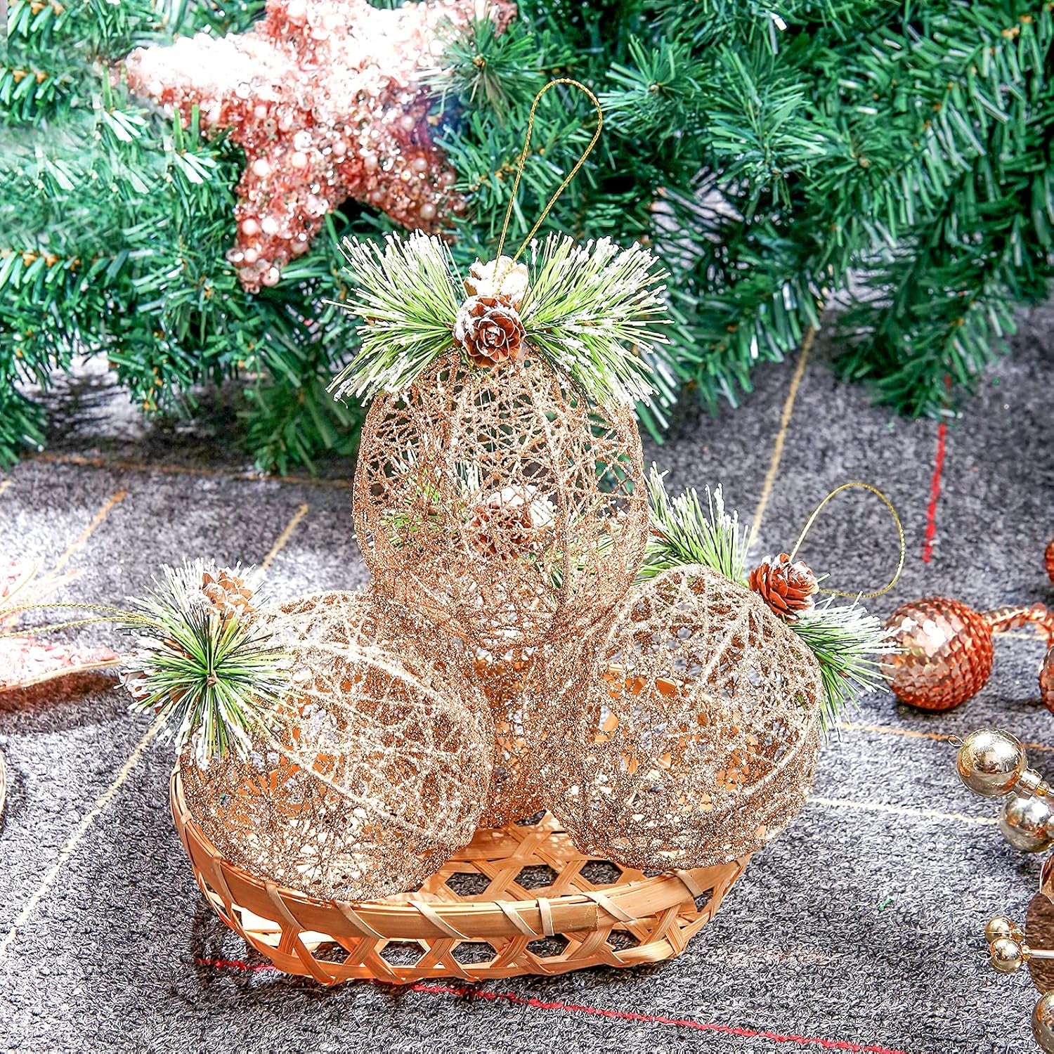 Christmas Ball Ornaments, 4Pc Set Champagne Pinecone Rattan Thread String Christmas Tree Ornament Xmas Trees Wedding Party Decorations