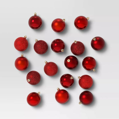 50Ct Shatter-Resistant round Christmas Tree Ornament Set - Wondershop