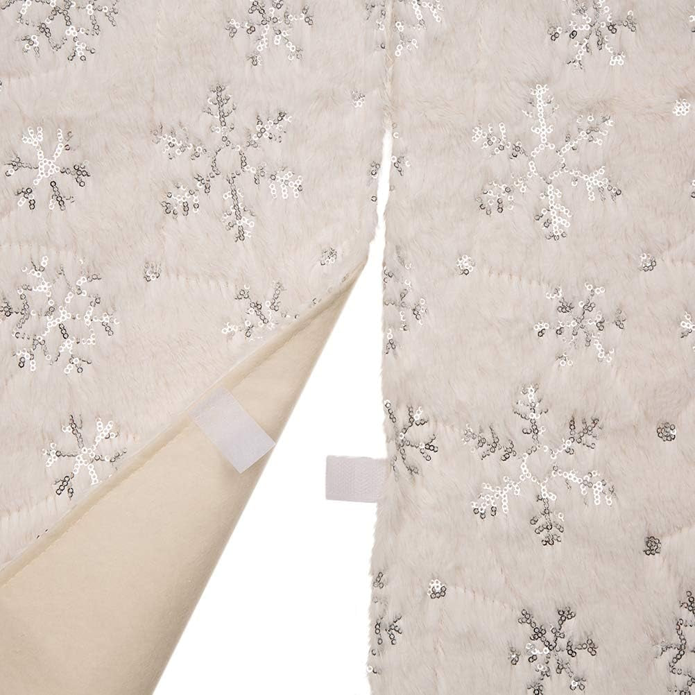 48" D White Plush Christmas Tree Skirt with Snowflake,Xmas Tree Ornaments Skirt for Holiday Christmas Party Home Decorations