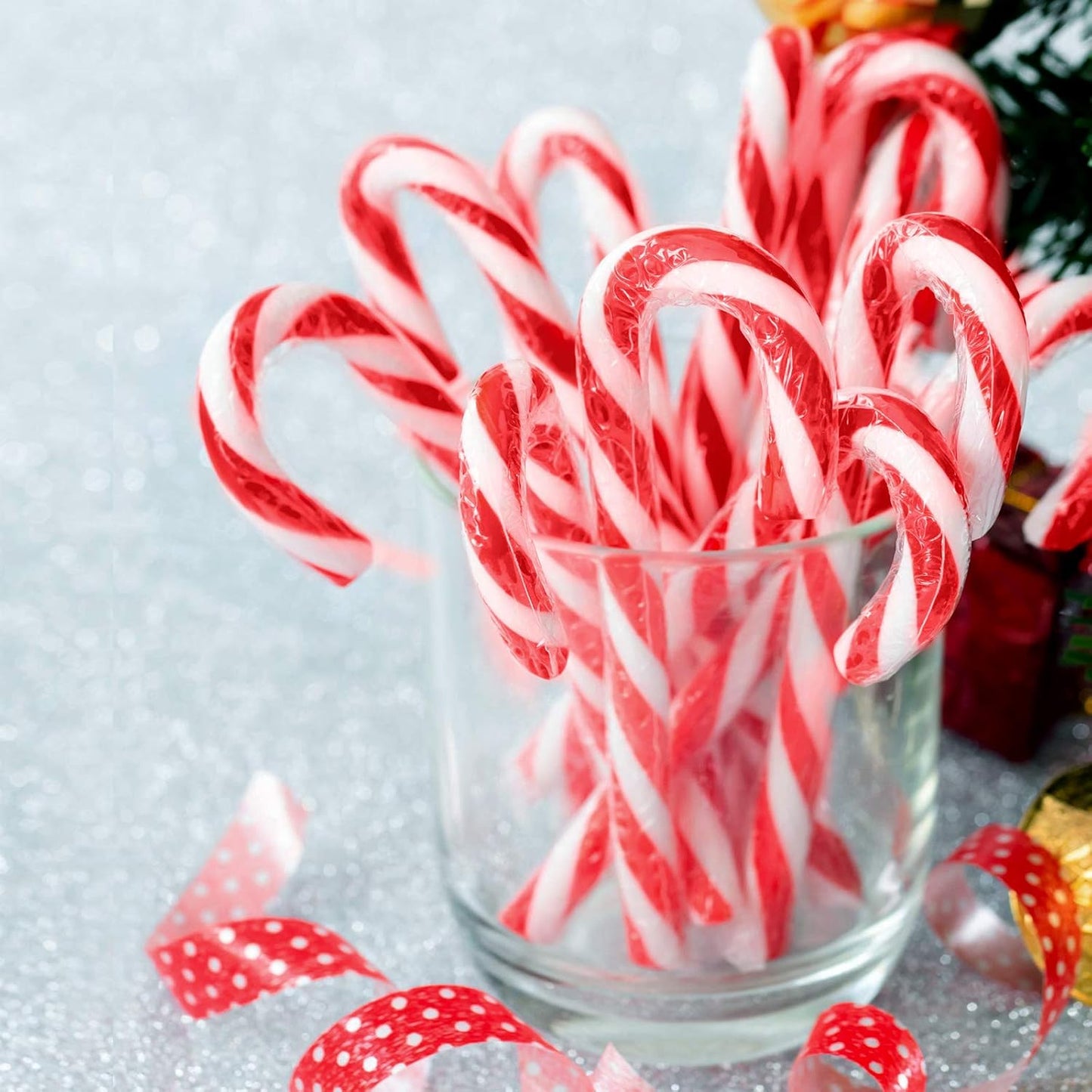 48 Pcs Christmas Candy Canes Ornament Plastic Christmas Tree Hanging Decoration Fake Swirl Candy Canes Garlands with Crystal Wire for Home Xmas Gift Indoor Outdoor Party Favor (Red and White)